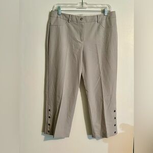 Zac & Rachel Capris Size 8 Gray